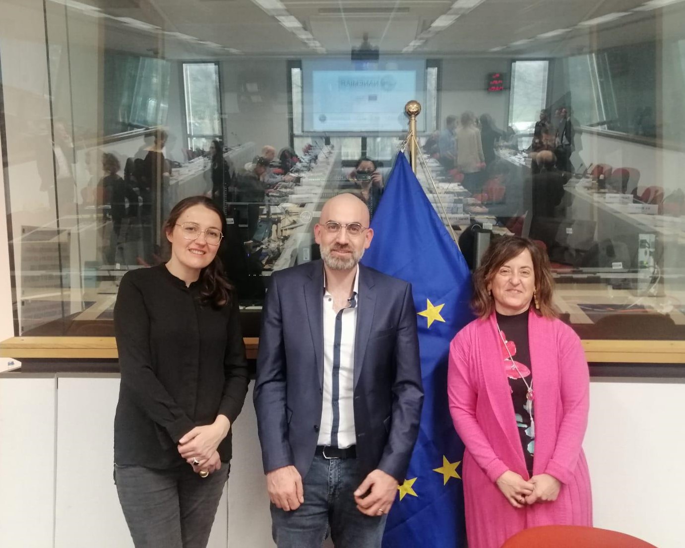 Representatives from the DREAMS project, including Xavier Nissan (CECS/I-Stem), Ségolène Marin (Kantify), and Laura Sesma (Zabala Innovation Consulting), attended the inaugural cluster meeting of newly funded EU research projects focused on Rare Diseases in Brussels.